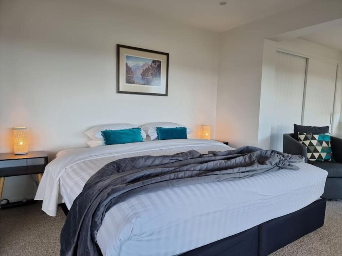 Fabulous Castor Bay 1 Bedroom With Views And Skytv 오클랜드 외부 사진