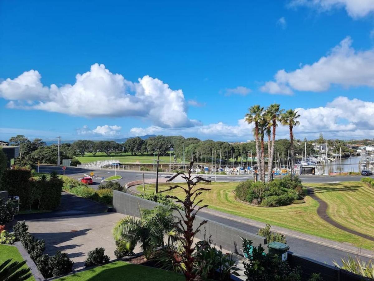 Fabulous Castor Bay 1 Bedroom With Views And Skytv 오클랜드 외부 사진